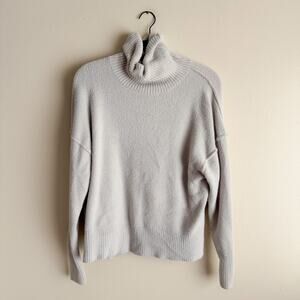 Aerie Grey Simplistic Side Slit Turtleneck Sweater XS Norm Norm Core